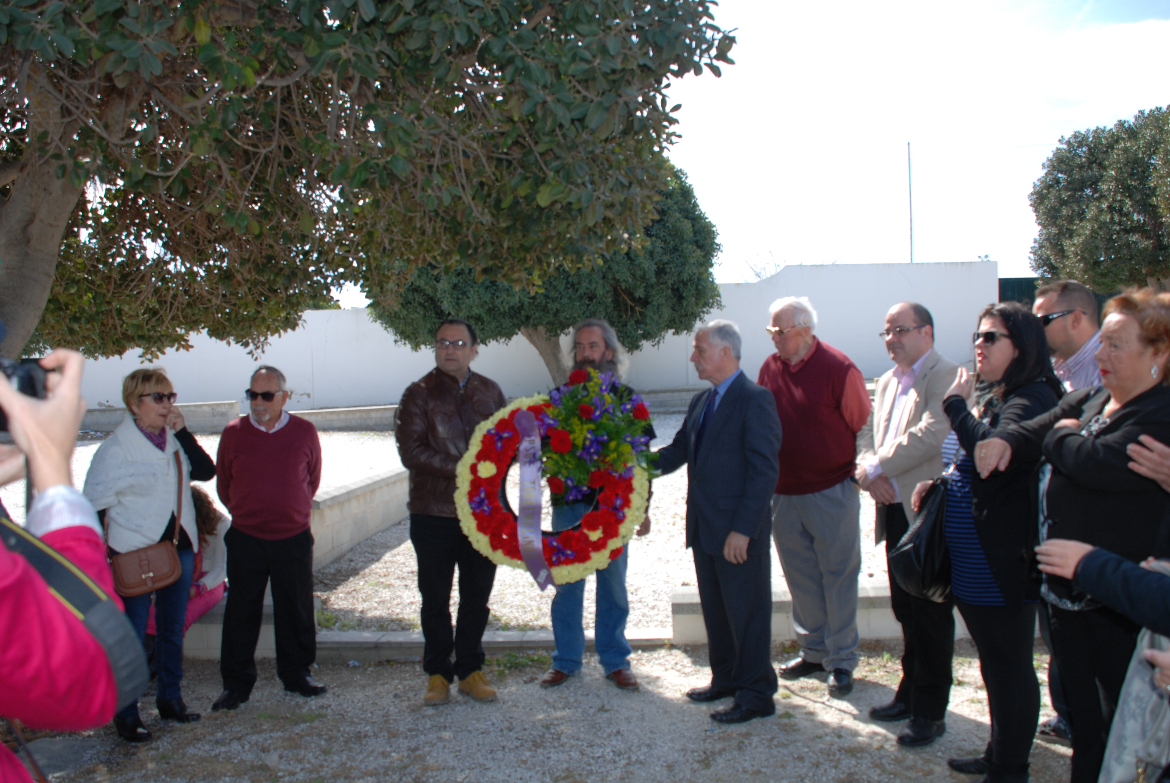 Homenaje a los que padecieron en el campo de concentracin de Torremolinos